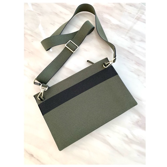 rothys dual zip crossbody